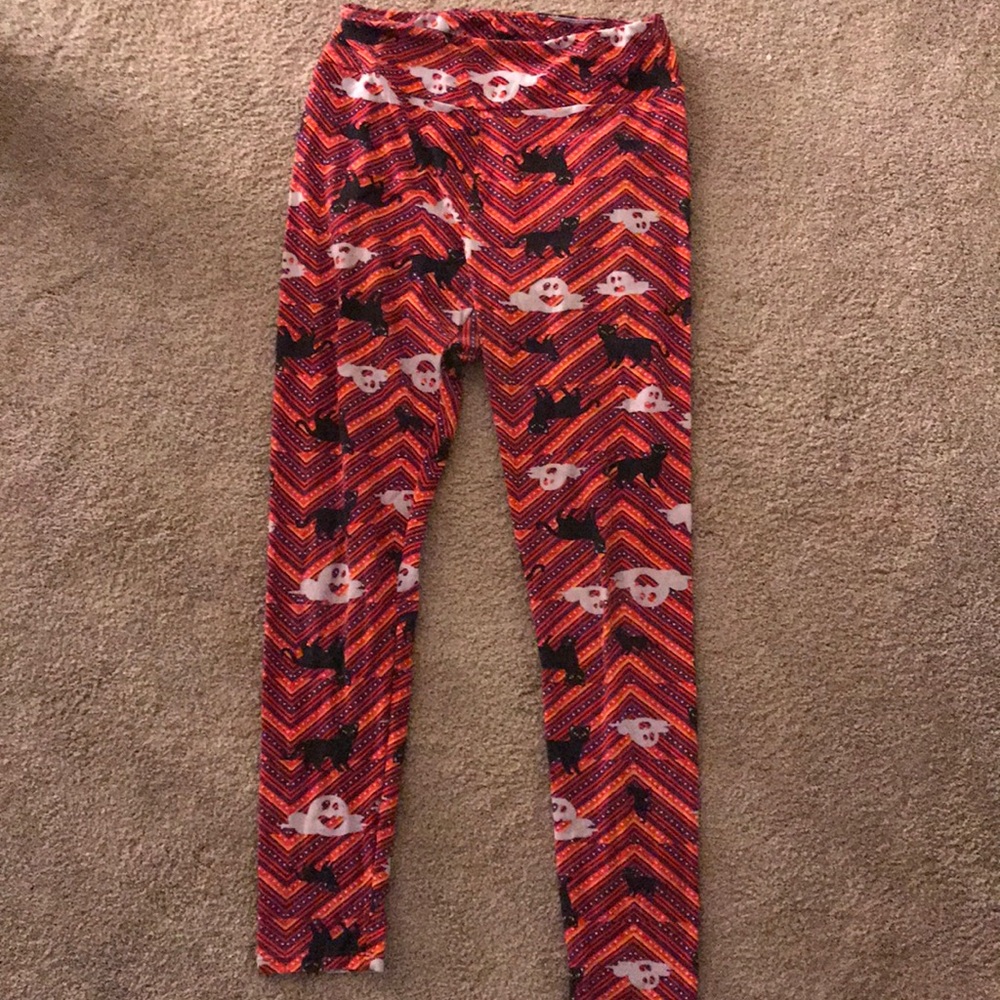 Gently used lularoe Halloween leggings OS